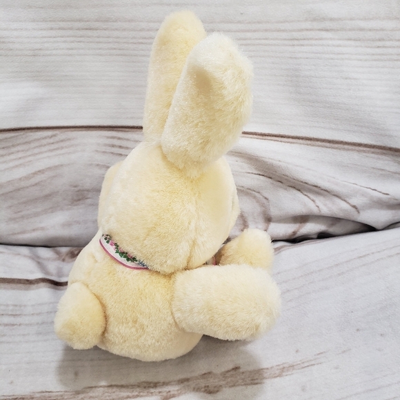 Eggcetera Pale Yellow Rabbit Floral Ears Bow Toys R Us Plush Stuffed Toy 5" 1993 - Picture 6 of 10